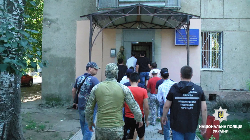 В Одесі влаштували облаву на нелегальних мігрантів: є затримані (відео)