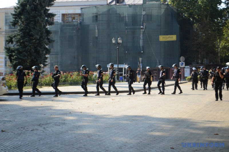"Марш равенства" в Одессе: для создания порядка привлекли 800 правоохранителей (видео)