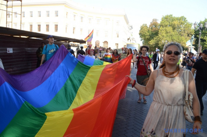 "Марш равенства" в Одессе: для создания порядка привлекли 800 правоохранителей (видео)