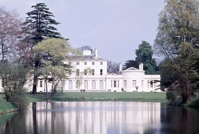 Меган Маркл уедет из Королевского дворца: все подробности