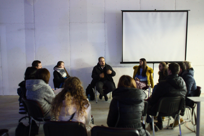 Ходьба по канатам, битье тарелок и другие активности: как в Киеве прошел "Антистресс Фест" (фоторепортаж)