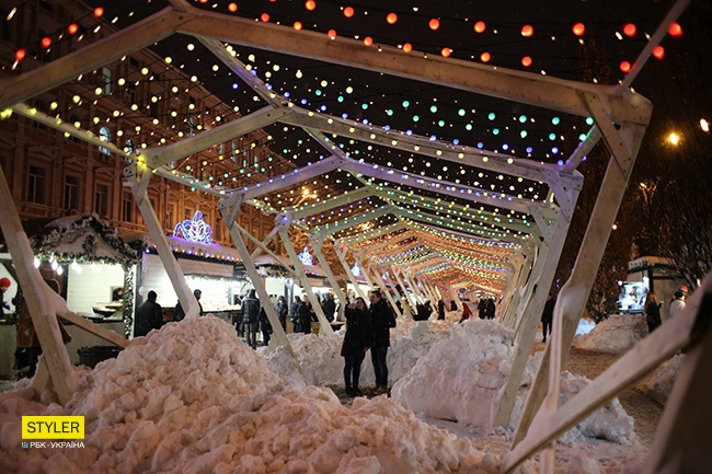 Открытие елки в Киеве: появились впечатляющие фото новогодней красавицы (фоторепортаж)