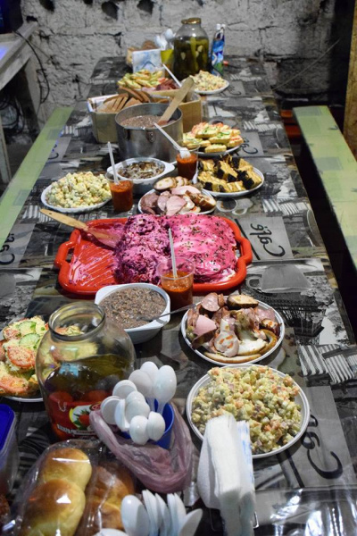 &quot;Воювати легше&quot;: в мережі показали, як годують бійців АТО (фото)