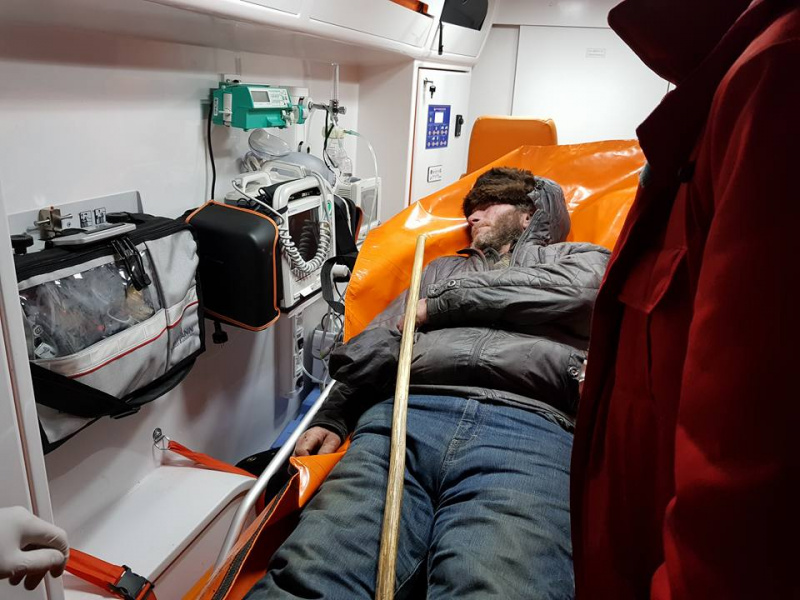 &quot;Сказали, що це бомж&quot;: чоловік ледь не помер через людську байдужість