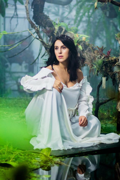 Вагітна Джамала знялася в чуттєвій фотосесії