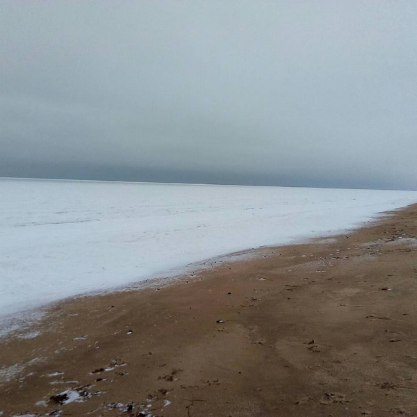 У Херсонській області замерзло Азовське море (вражаючі фото)