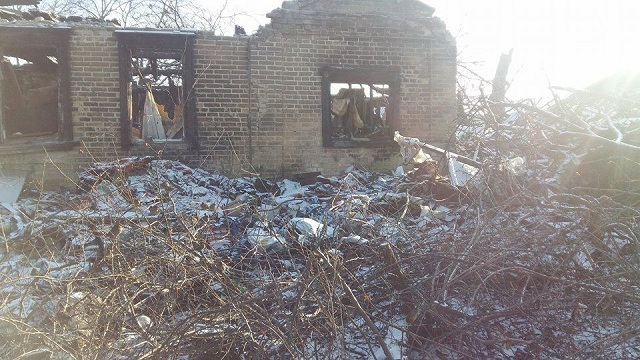 Так зручніше: в Запоріжжі біля дитячої поліклініки організували звалище