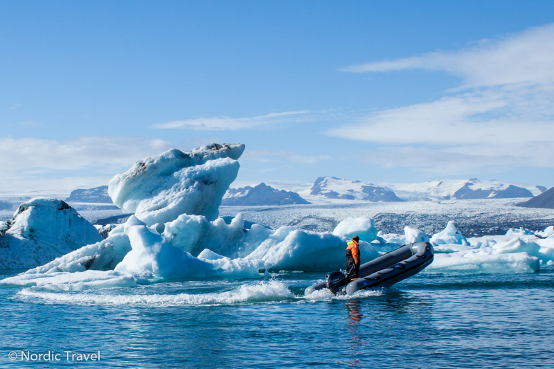 Легальна зброя, заборонені імена і скандинавські олігархи: незвичайні факти про Ісландію від українця