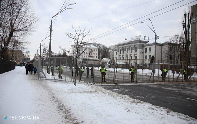 Как в Киеве активисты протестовали против выборов президента в РФ: яркий фоторепортаж
