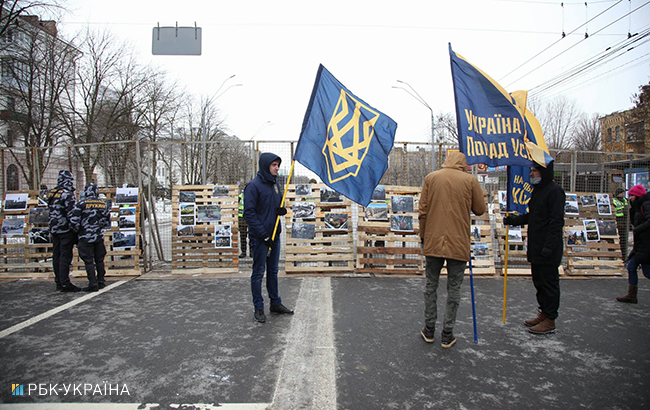 Как в Киеве активисты протестовали против выборов президента в РФ: яркий фоторепортаж