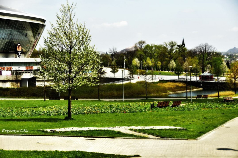 У Донецьку окупанти прибрали один з символів "Донбас Арени" (фото)