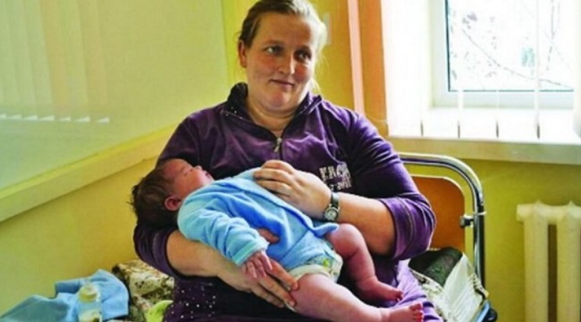 В Тернополе родился уникальный "четырехмесячный" малыш (фото)