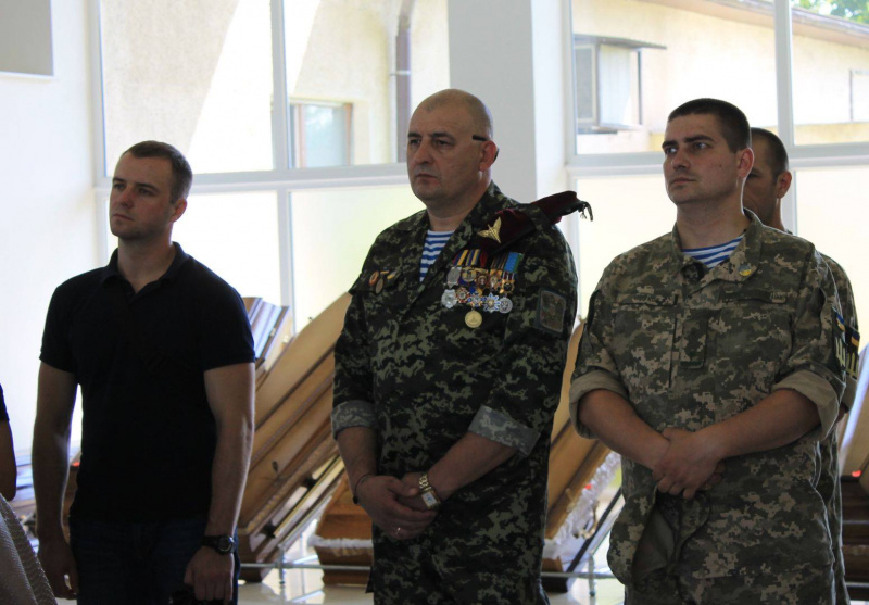 В Івано-Франківську попрощалися з українським бійцем (фото, відео)