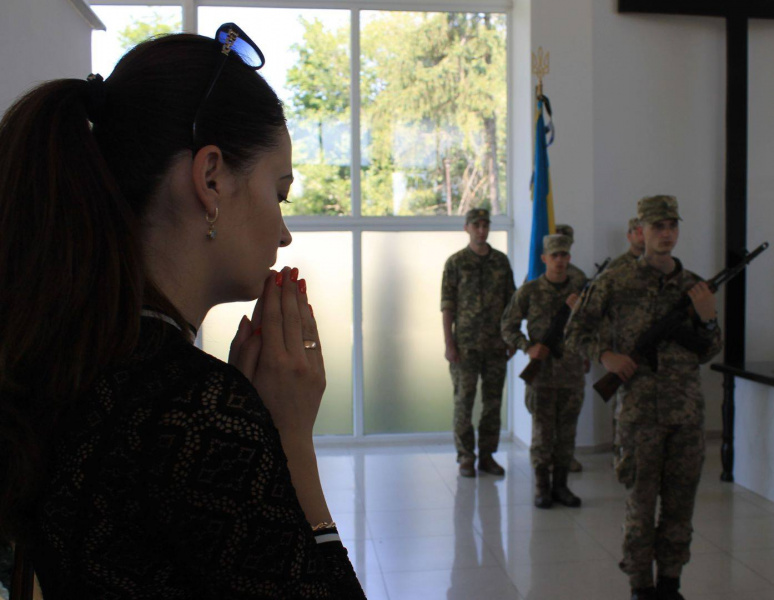В Івано-Франківську попрощалися з українським бійцем (фото, відео)