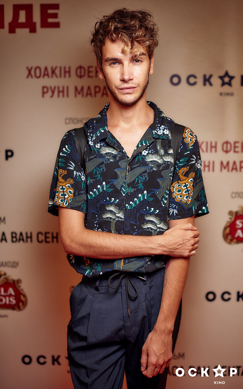 Катя Осадчая, Pianoбой с женой и другие звезды посетили гала-премьеру трагикомедии с Хоакином Фениксом и Руни Марой