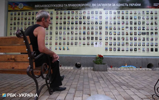 У Києві пройшла акція пам'яті жертв катастрофи літака ІЛ-76 (фоторепортаж)