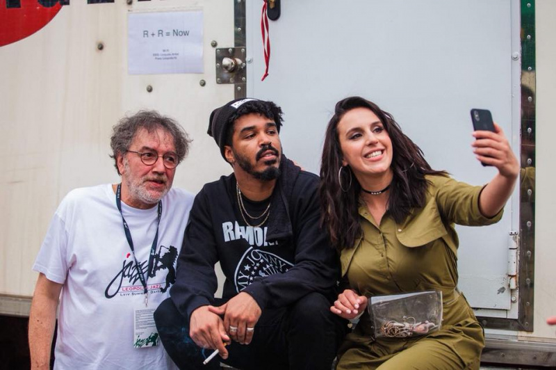 "Щаслива": Джамала в стильному вбранні поділилася фото з Leopolis Jazz Fest