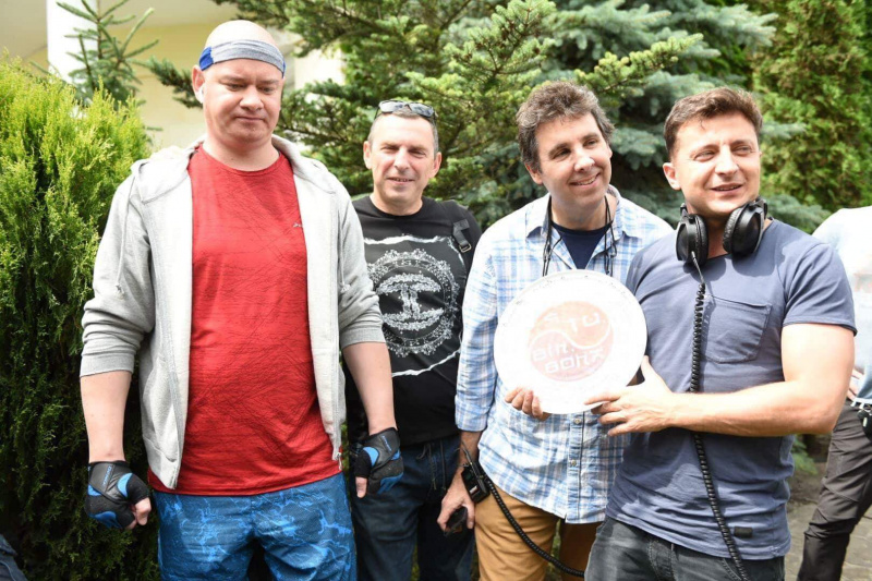 "Начали": Зеленский сообщил о начале съемок комедии "Я, ты, он, она"