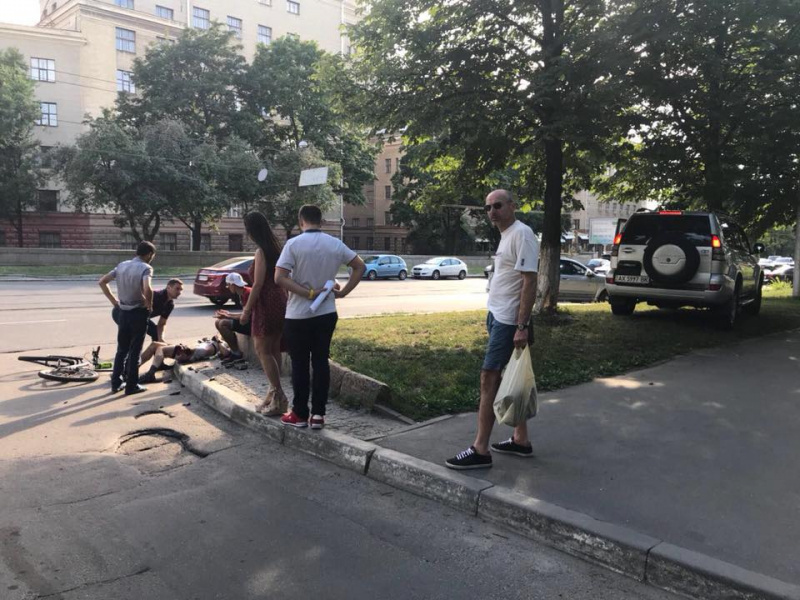 Чемпіон України з мотокросу трагічно загинув під колесами позашляховика (фото)