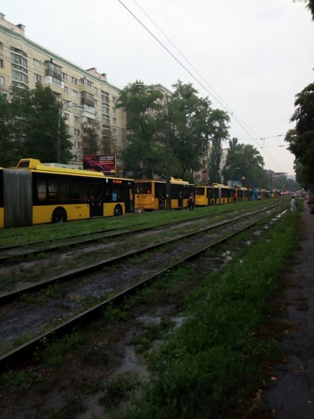 Венеція по-київськи: українці шоковані наслідками потужної зливи (фото, відео)