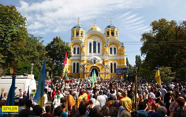 Крестный ход УПЦ КП в Киеве: яркий фоторепортаж с мероприятия