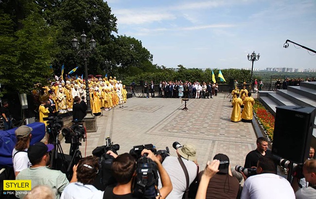 Крестный ход УПЦ КП в Киеве: яркий фоторепортаж с мероприятия