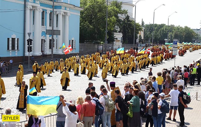 Крестный ход УПЦ КП в Киеве: яркий фоторепортаж с мероприятия