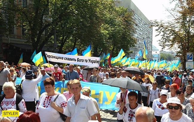 Крестный ход УПЦ КП в Киеве: яркий фоторепортаж с мероприятия