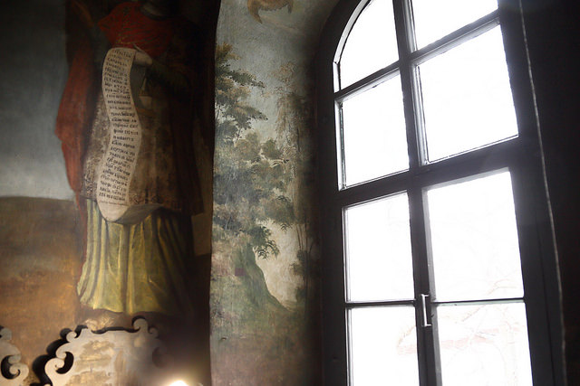 &quot;Таких спеціалістів лишилися одиниці&quot;: як реставратор відновлює унікальний живопис на історичних пам’ятках України