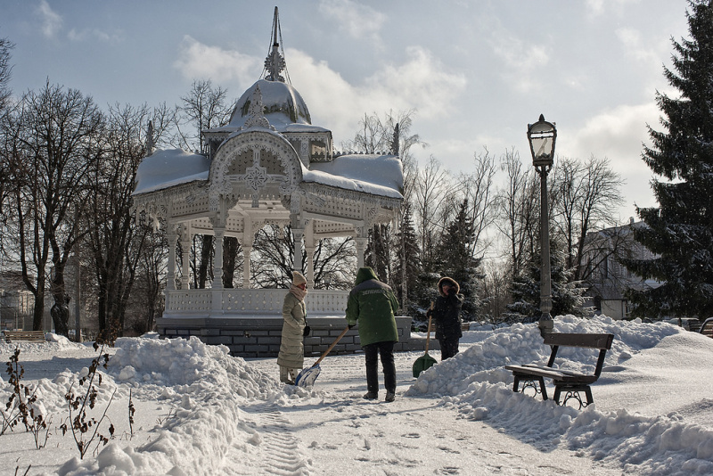 Суми накрив потужний снігопад (фото)