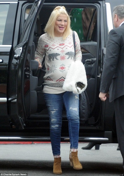 Появились фото беременной звезды "Беверли Хиллз"