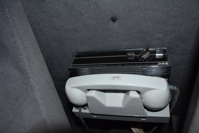 &quot;Килимки зачотні&quot;: в Одесі знайшли раритетний лімузин екс-президента України (фото)