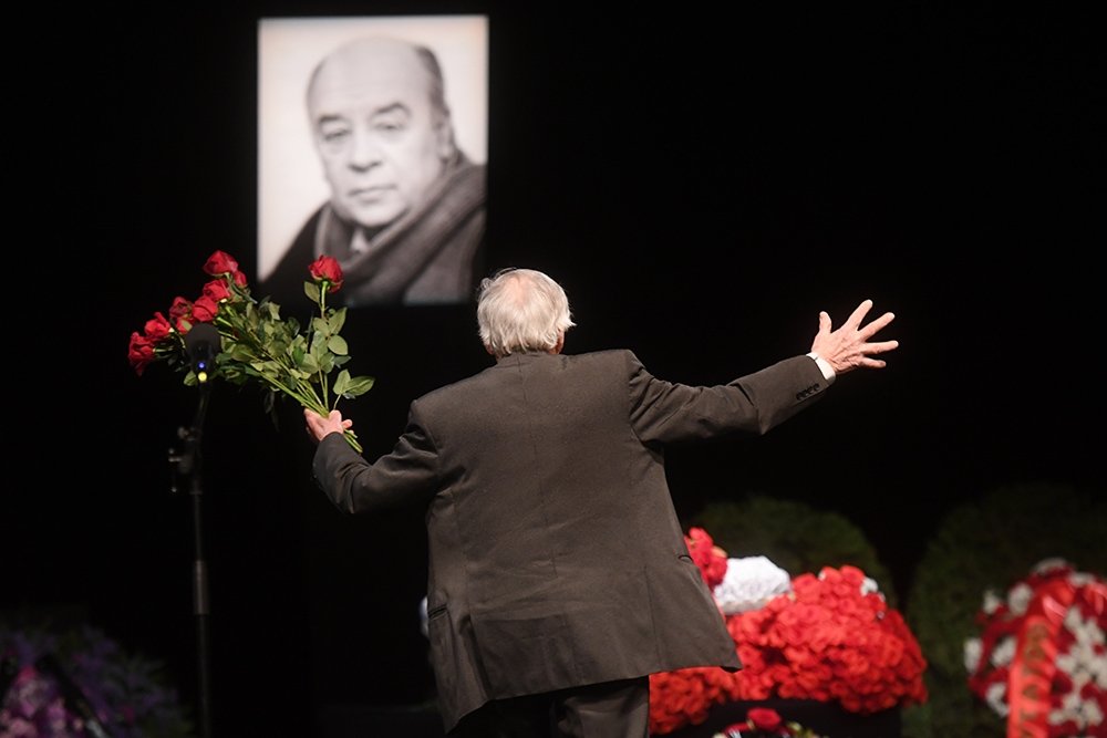 В Москве состоялось прощание с Леонидом Броневым