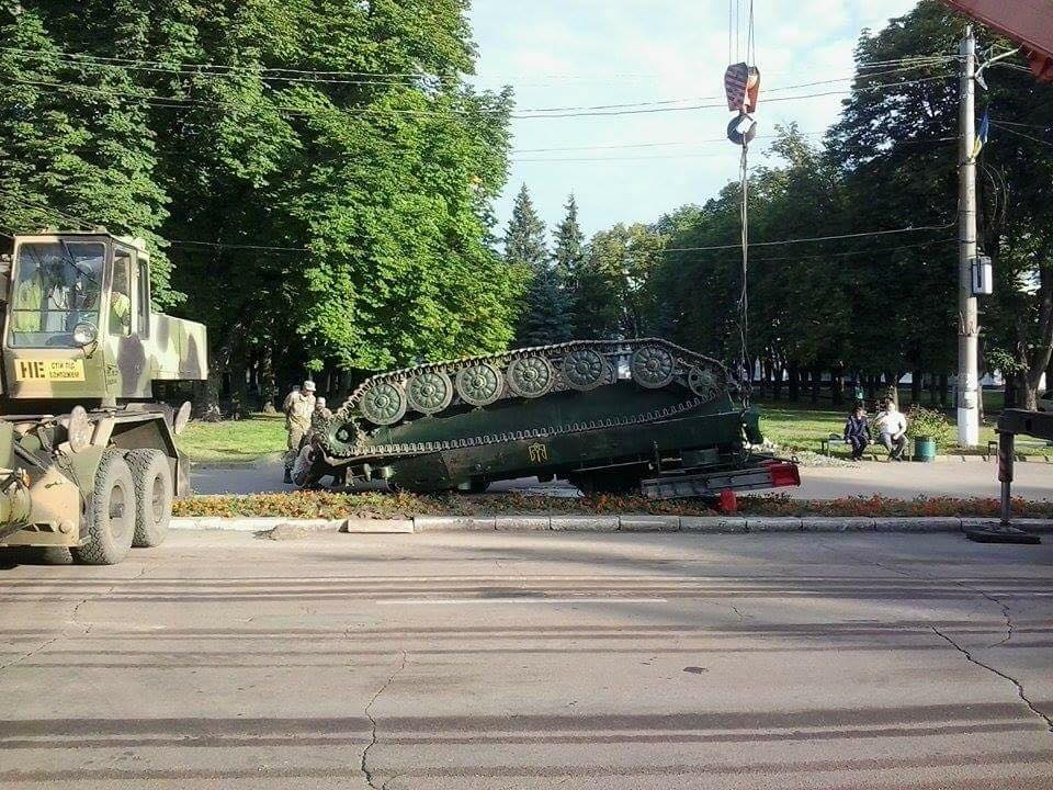 Сумы Конотоп армия военные техника
