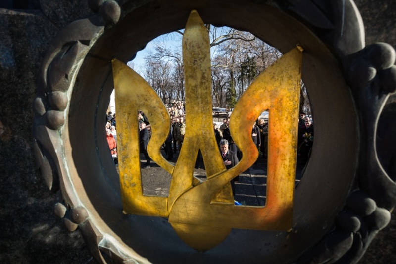 На сайті президента показали рік Порошенко у фотографіях