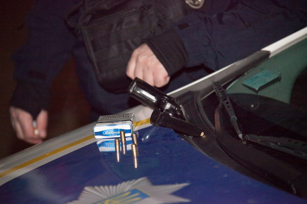 У Дніпрі гулянка двох компаній на центральній площі закінчилася стріляниною