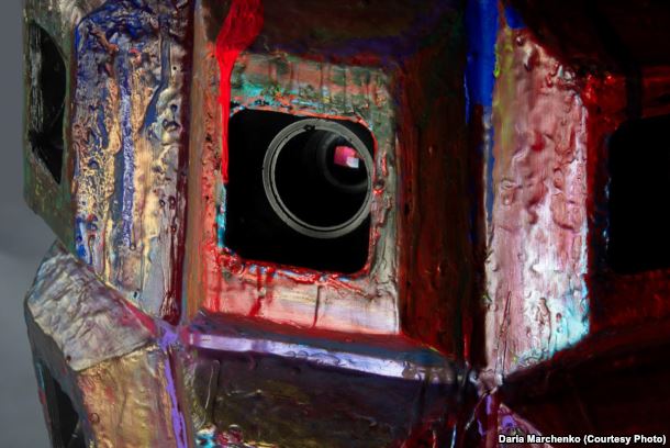 У Києві проходить виставка картин про АТО, створених з гільз