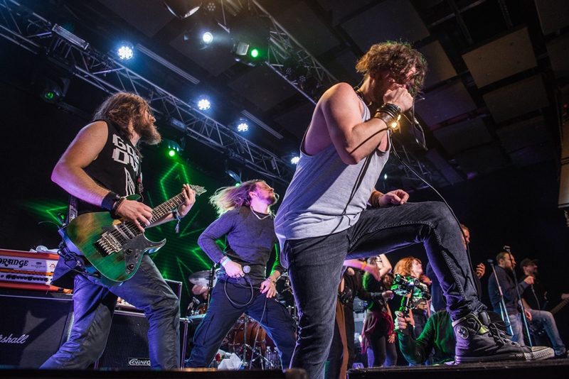 Мелодии из Карпат: группа KARNA поразила фанов грандиозным живым выступлением в Киеве