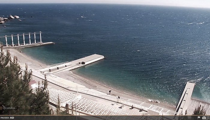 &quot;Перманентний &quot;ще не сезон&quot;: в мережі порівняли пляжі в Криму і Одесі (фото)