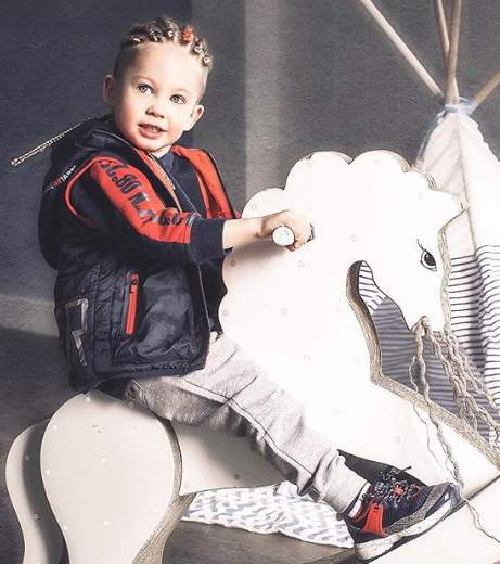 Превратили сына в дочь: фотографии ребенка Стаса Пьехи поразили пользователей сети