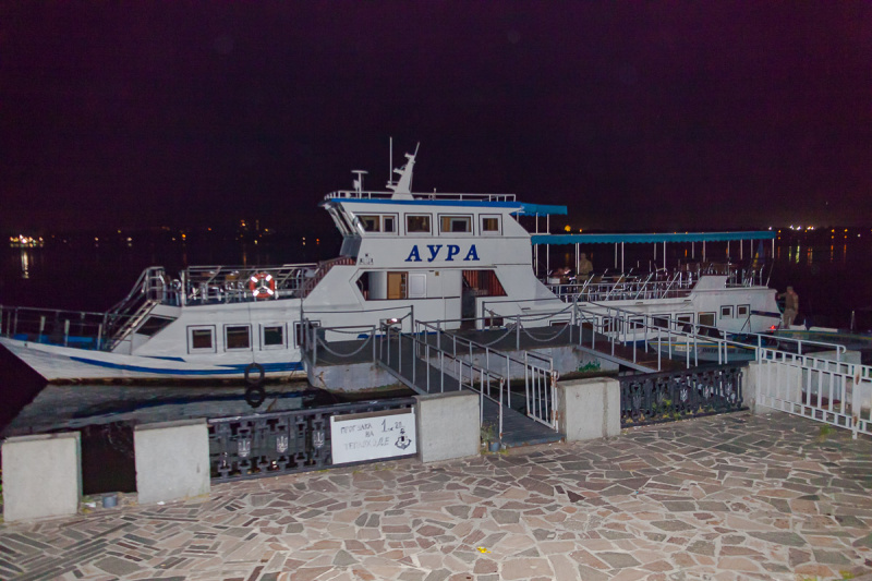 У Дніпрі катер з нетверезим капітаном врізався в ресторан