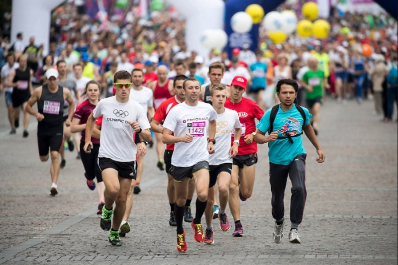 Пробіг під каштанами: Віталій Кличко відкрив 26-ту щорічну благодійну акцію