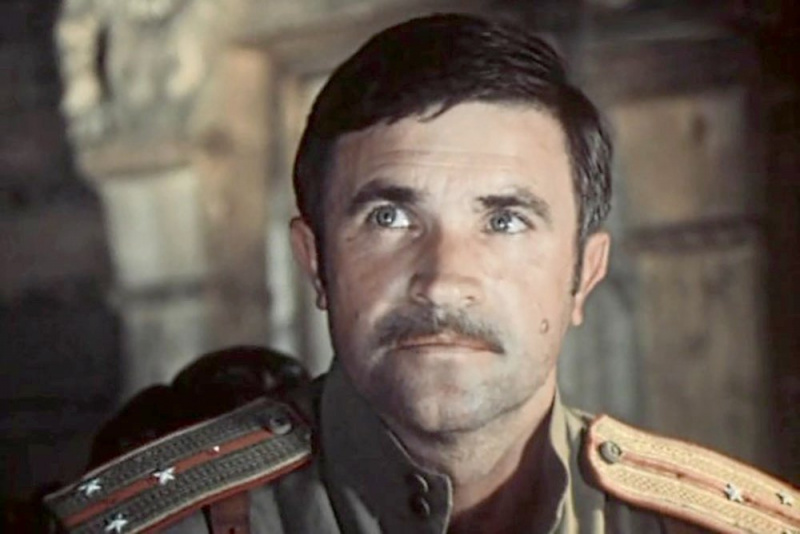 Был примером для молодых: умер легендарный актер