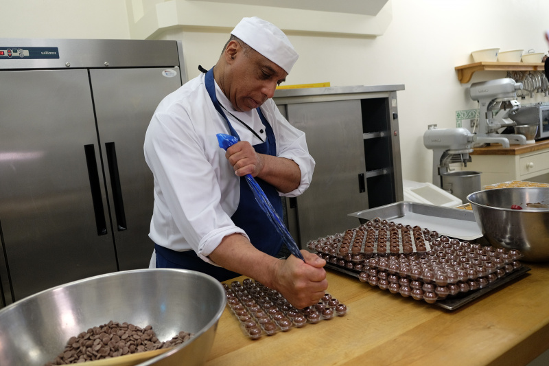 Весілля принца Гаррі і Меган Маркл: в мережі показали, як кухарі готуються до торжества (фото)