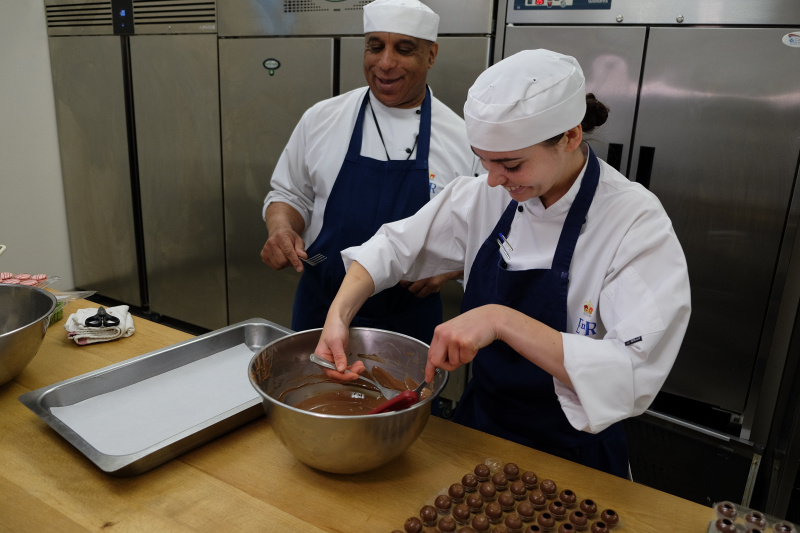 Весілля принца Гаррі і Меган Маркл: в мережі показали, як кухарі готуються до торжества (фото)