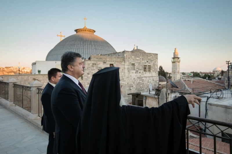 На сайті президента показали рік Порошенко у фотографіях