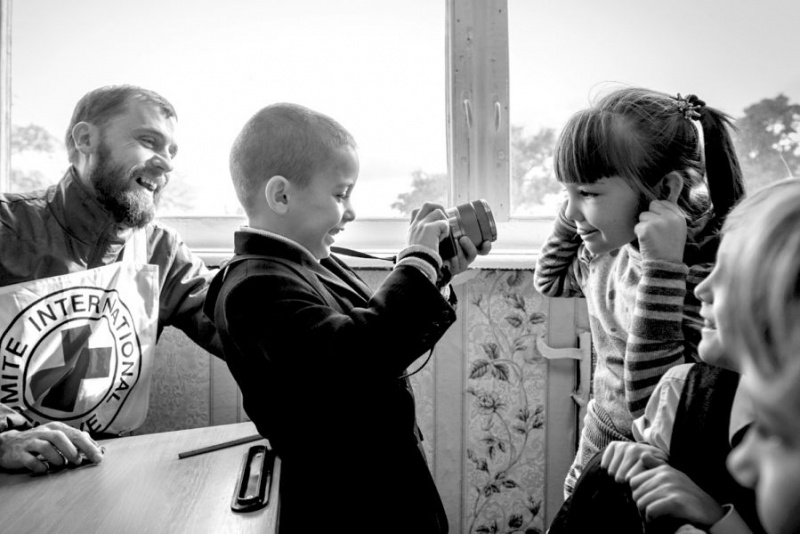 В сети показали, как живут люди в прифронтовых селах (фото)