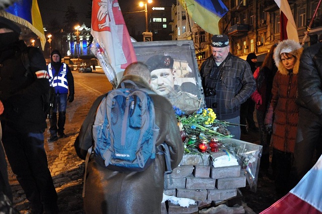 Герои не умирают: в Киеве почтили память Михаила Жизневского (видео)