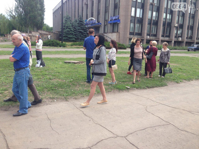 У Кривому Розі вшанували пам'ять 11 загиблих криворіжан у страшній аварії (фото)