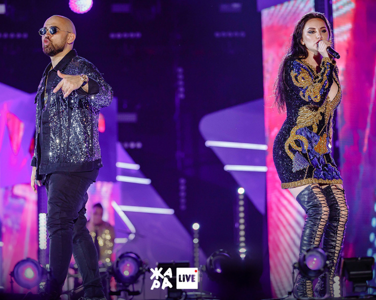 "Под аплодисменты взволнованной публики": Настя Каменских восхитила образом на "Жаре"